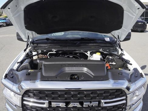 Used 2024 RAM 2500 Big Horn image 32