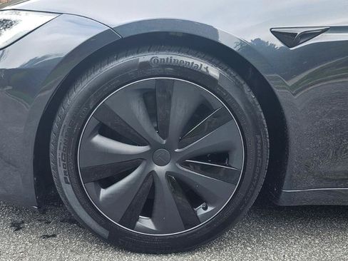 Used 2025 Tesla Model S AWD/4WD image 18