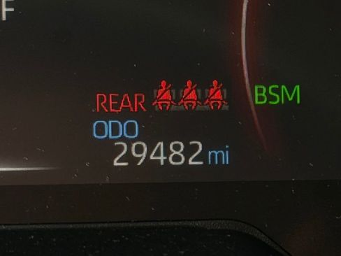 Used 2023 Toyota RAV4 XLE AWD/4WD image 7
