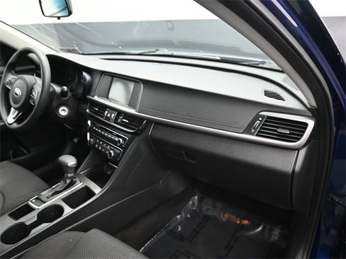 Used 2018 Kia Optima LX image 8
