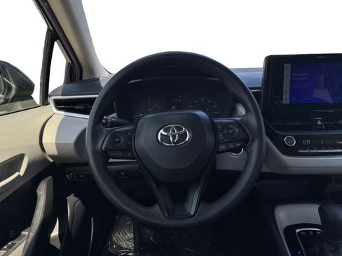 Used 2023 Toyota Corolla LE w/ LE Convenience Package FWD image 12