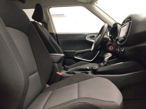 Used 2022 Kia Soul LX w/ Technology Package image 21