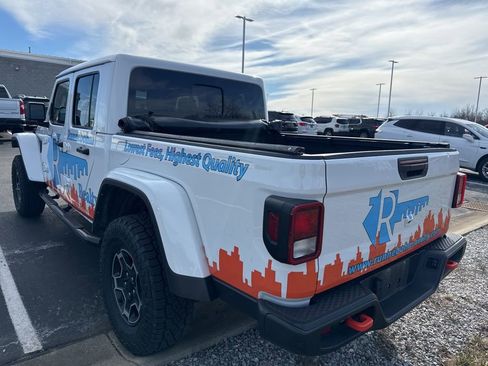 Used 2022 Jeep Gladiator Mojave w/ Auxiliary Switch Group image 4