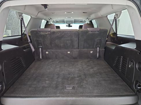 Used 2017 GMC Yukon XL SLE w/ HD Trailering Package image 34