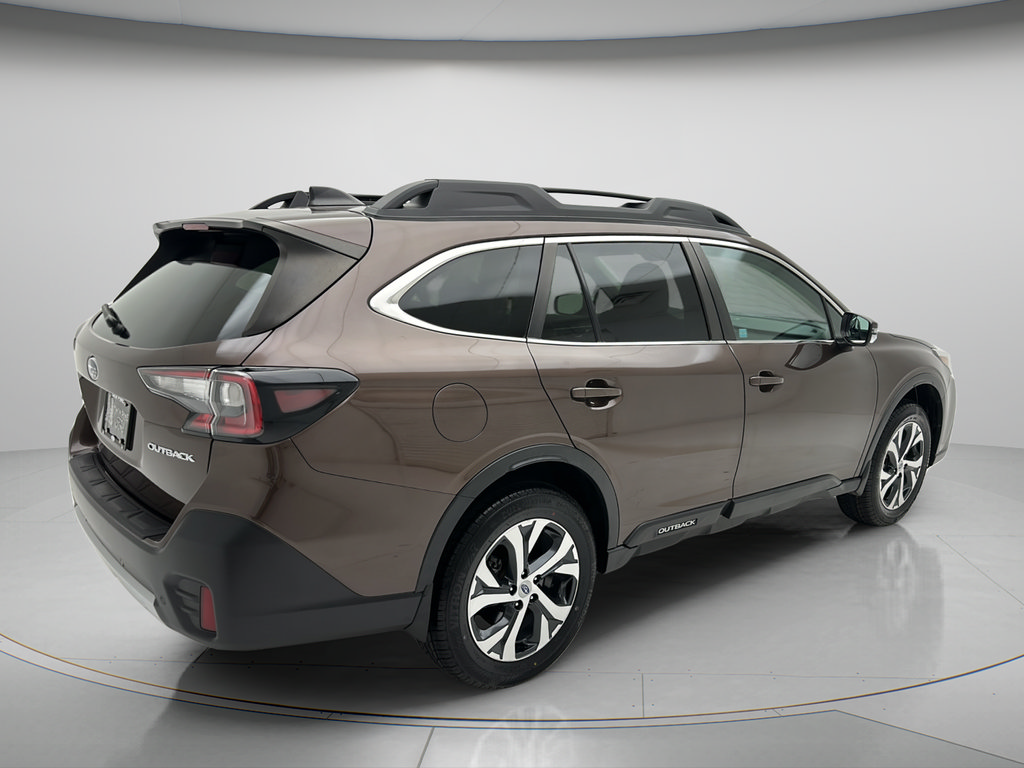Used 2022 Subaru Outback Limited AWD/4WD image 3