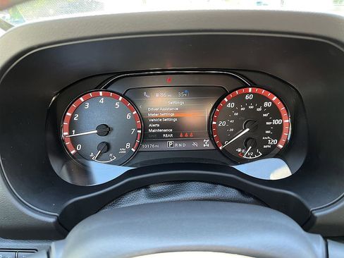 Used 2025 Nissan Frontier PRO-4X w/ Pro Convenience Package image 15