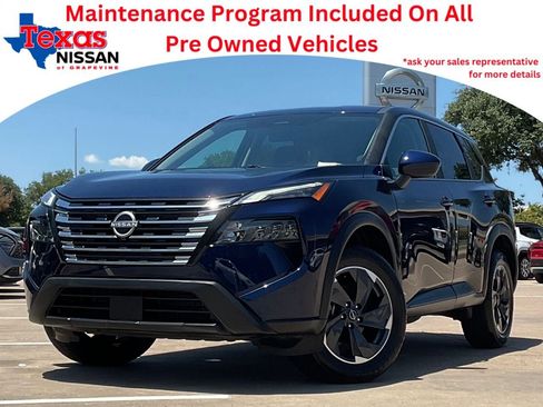Used 2025 Nissan Rogue SV FWD image 1