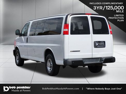 Used 2023 Chevrolet Express 3500 LS RWD image 27