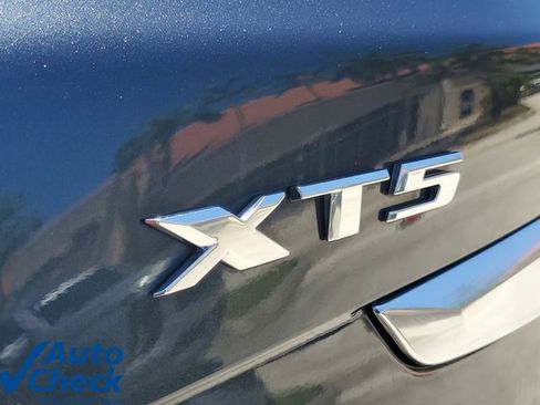 Used 2019 Cadillac XT5 FWD image 10