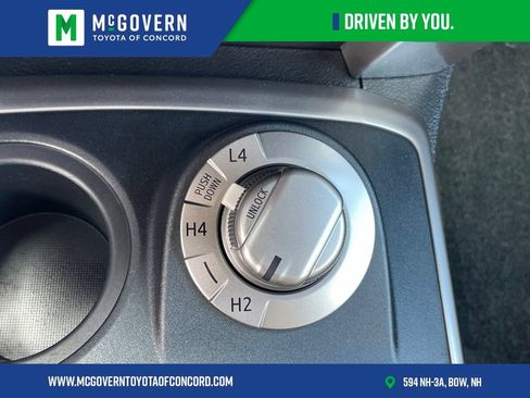 Used 2014 Toyota 4Runner SR5 AWD/4WD image 24