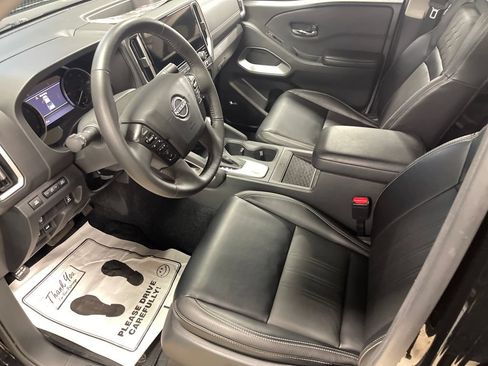 Certified 2025 Nissan Frontier SL AWD/4WD image 17