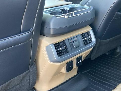 Used 2021 Ford F150 Lariat w/ Equipment Group 502A High AWD/4WD image 18
