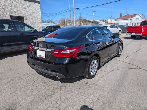 Used 2017 Nissan Altima 2.5 S w/ Power Driver Seat Package image 6