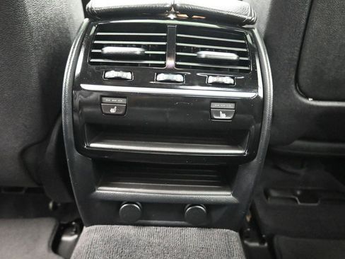Used 2018 BMW 530i xDrive AWD/4WD image 34