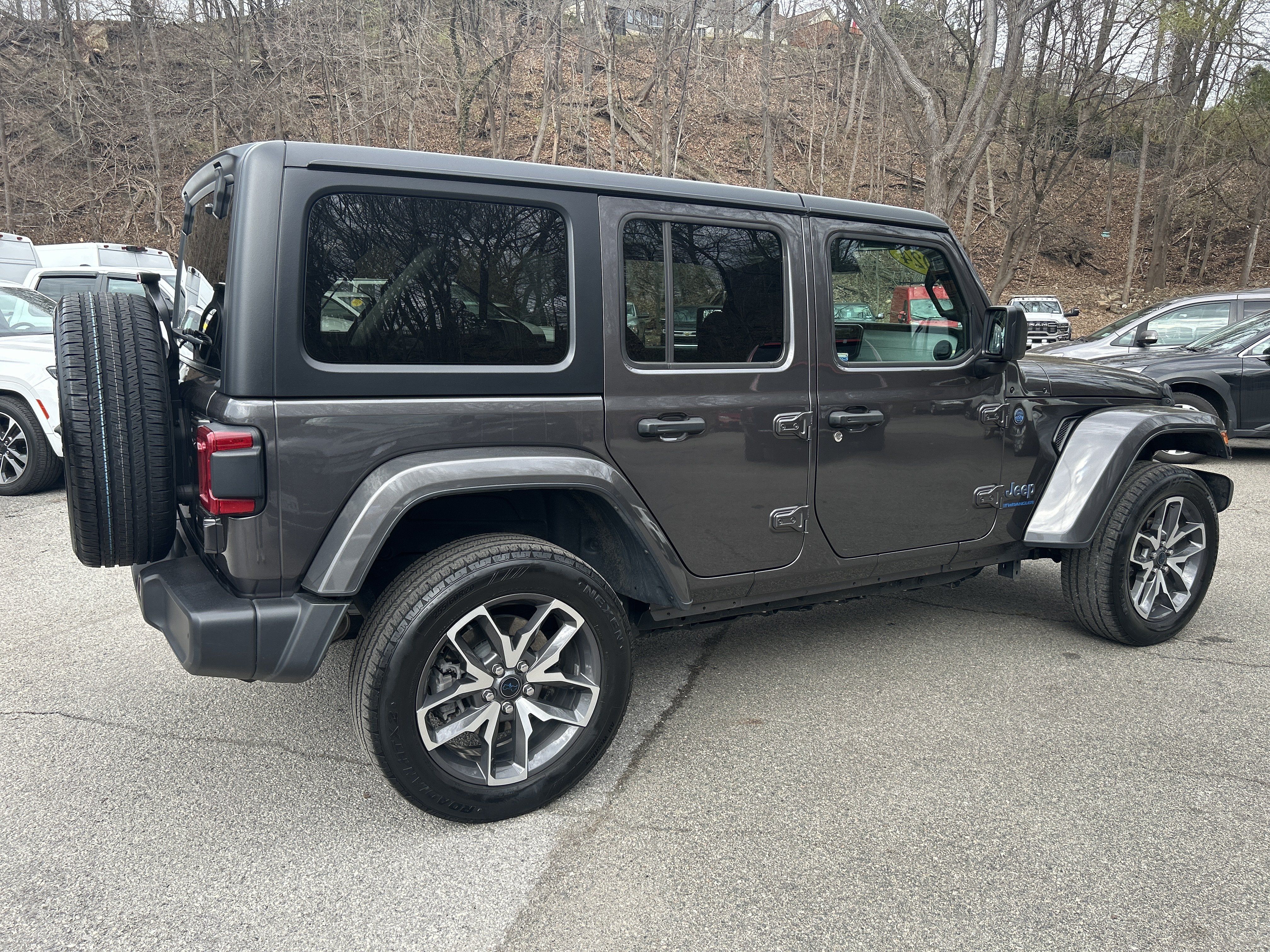 Used 2024 Jeep Wrangler Sport S w/ Convenience Group AWD/4WD image 5