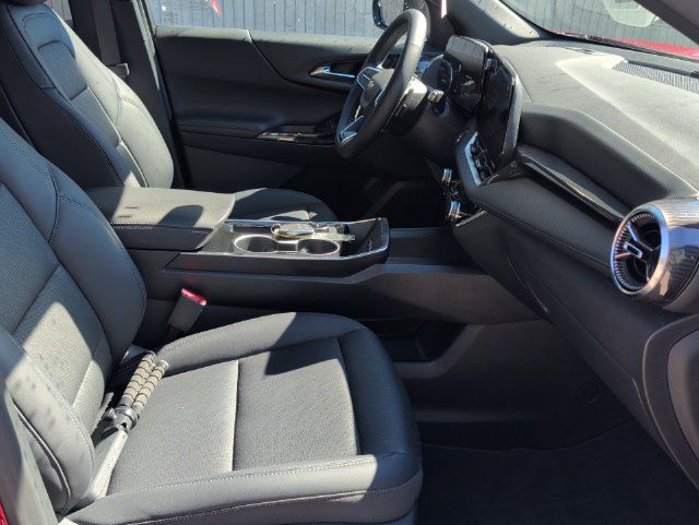 Used 2026 Chevrolet Equinox LT w/ Convenience Package II FWD image 30