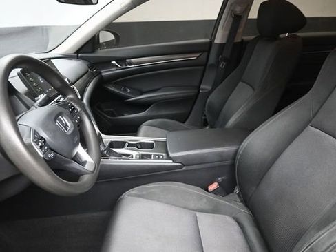 Used 2019 Honda Accord LX image 17
