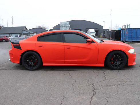 Used 2018 Dodge Charger R/T image 4