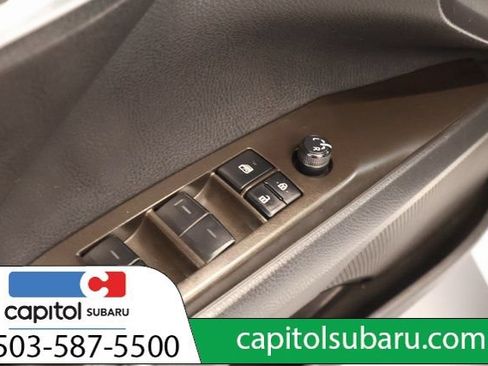 Used 2023 Toyota Camry SE FWD image 12