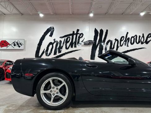 Used 2002 Chevrolet Corvette Convertible w/ Preferred Equipment Group2 RWD image 4