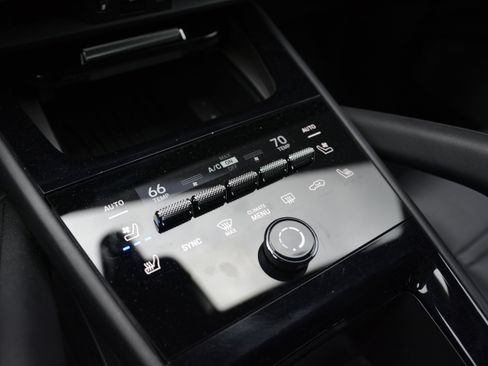 Certified 2024 Porsche Cayenne Turbo GT AWD/4WD image 23