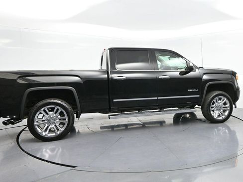 Used 2015 GMC Sierra 1500 Denali w/ Driver Alert Package AWD/4WD image 8