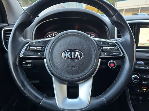 Used 2021 Kia Sportage EX w/ EX Technology Package image 15