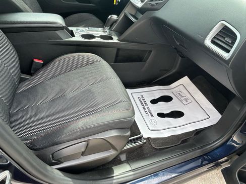 Used 2016 Chevrolet Equinox LT FWD image 12
