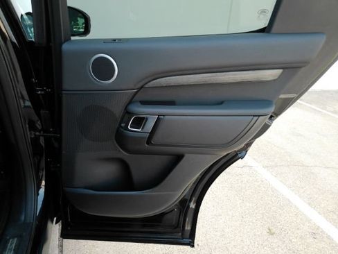 Used 2023 Land Rover Discovery S AWD/4WD image 26