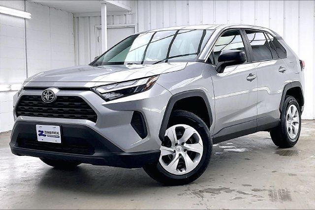 Used 2025 Toyota RAV4 LE AWD/4WD image 2