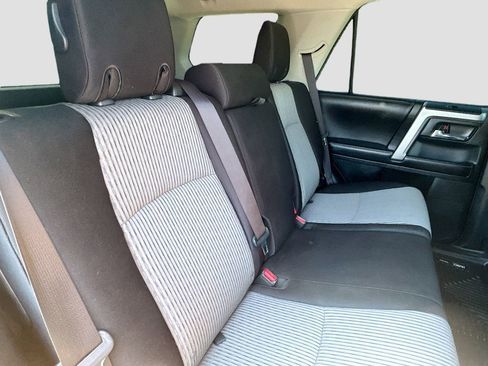 Used 2018 Toyota 4Runner SR5 AWD/4WD image 26