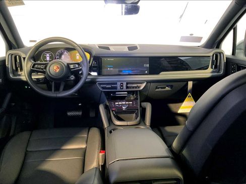 New 2026 Porsche Cayenne image 14