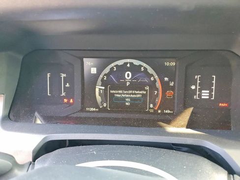 Used 2025 Toyota 4Runner SR5 AWD/4WD image 9