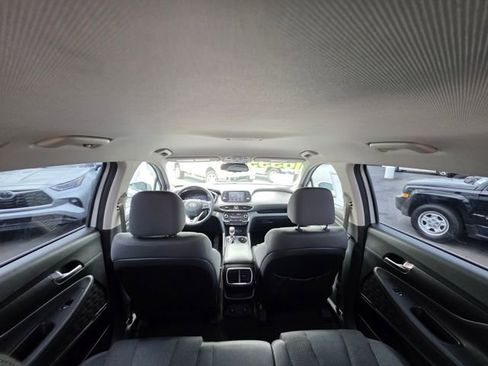 Used 2019 Hyundai Santa Fe SEL image 12