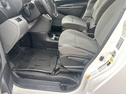 Used 2020 Nissan NV200 S FWD image 9