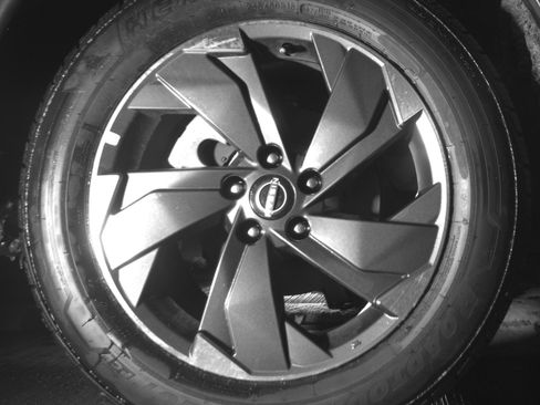 Used 2025 Nissan Rogue SV image 15