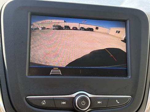 Used 2020 Chevrolet Equinox LS w/ LS Convenience Package image 19