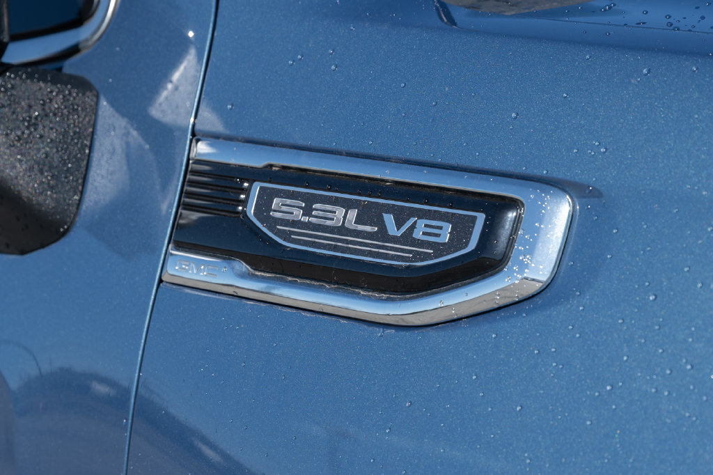 Used 2024 GMC Sierra 1500 SLT AWD/4WD image 13