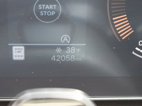 Used 2024 Hyundai Santa Fe SEL AWD/4WD image 33
