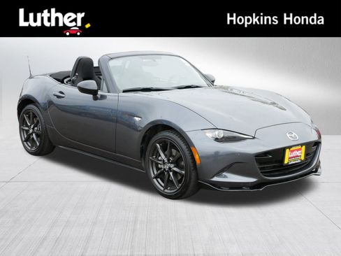 Used 2016 MAZDA MX-5 Miata Club image 1
