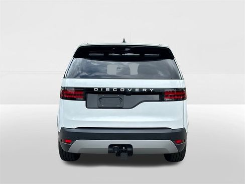 New 2025 Land Rover Discovery S image 3