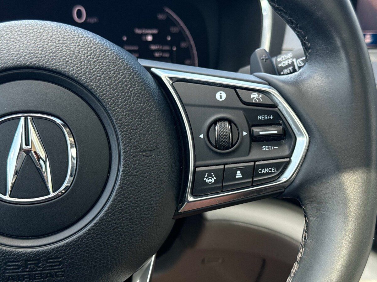 Used 2024 Acura MDX w/ Technology Package FWD image 32