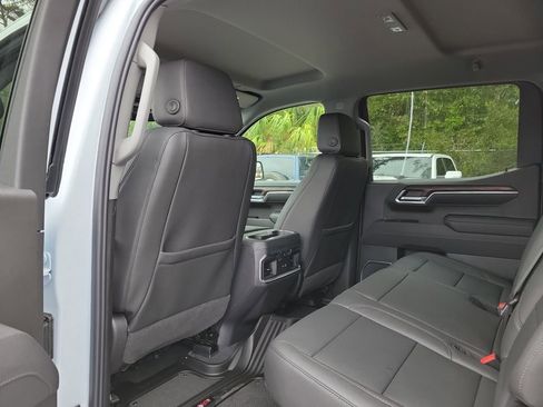 New 2026 GMC Sierra 1500 SLT w/ SLT Premium Plus Package AWD/4WD image 13