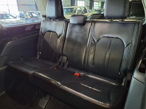 Used 2020 Ford Expedition Platinum AWD/4WD image 15