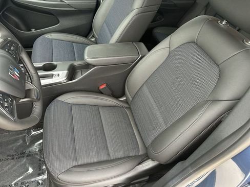 Certified 2025 Buick Envista Preferred w/ Convenience I Package FWD image 15