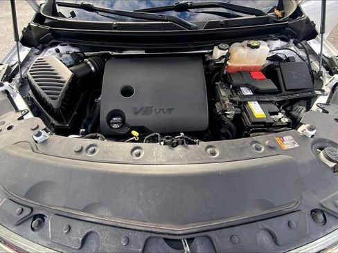 Used 2023 Buick Enclave Avenir w/ Avenir Technology Package image 9