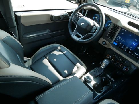 Used 2026 Ford Bronco Big Bend AWD/4WD image 9