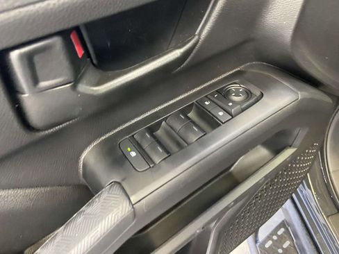 Used 2026 Toyota Tacoma SR image 18