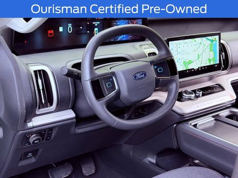 Used 2025 Ford Expedition Max Active AWD/4WD image 22