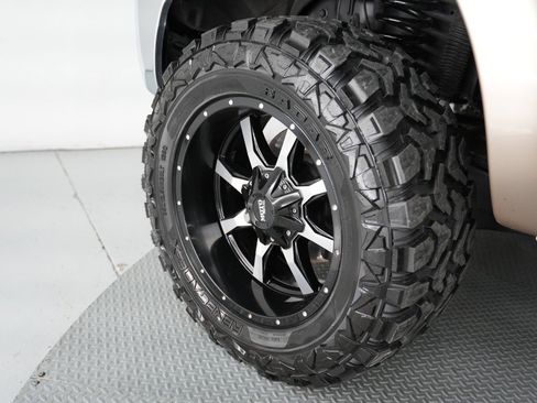 Used 2014 Ford F250 Lariat w/ Lariat Ultimate Package image 61